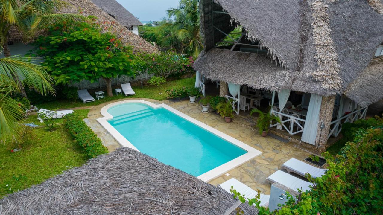 Nyumba Ya Afrika Bed & Breakfast Watamu Exterior photo