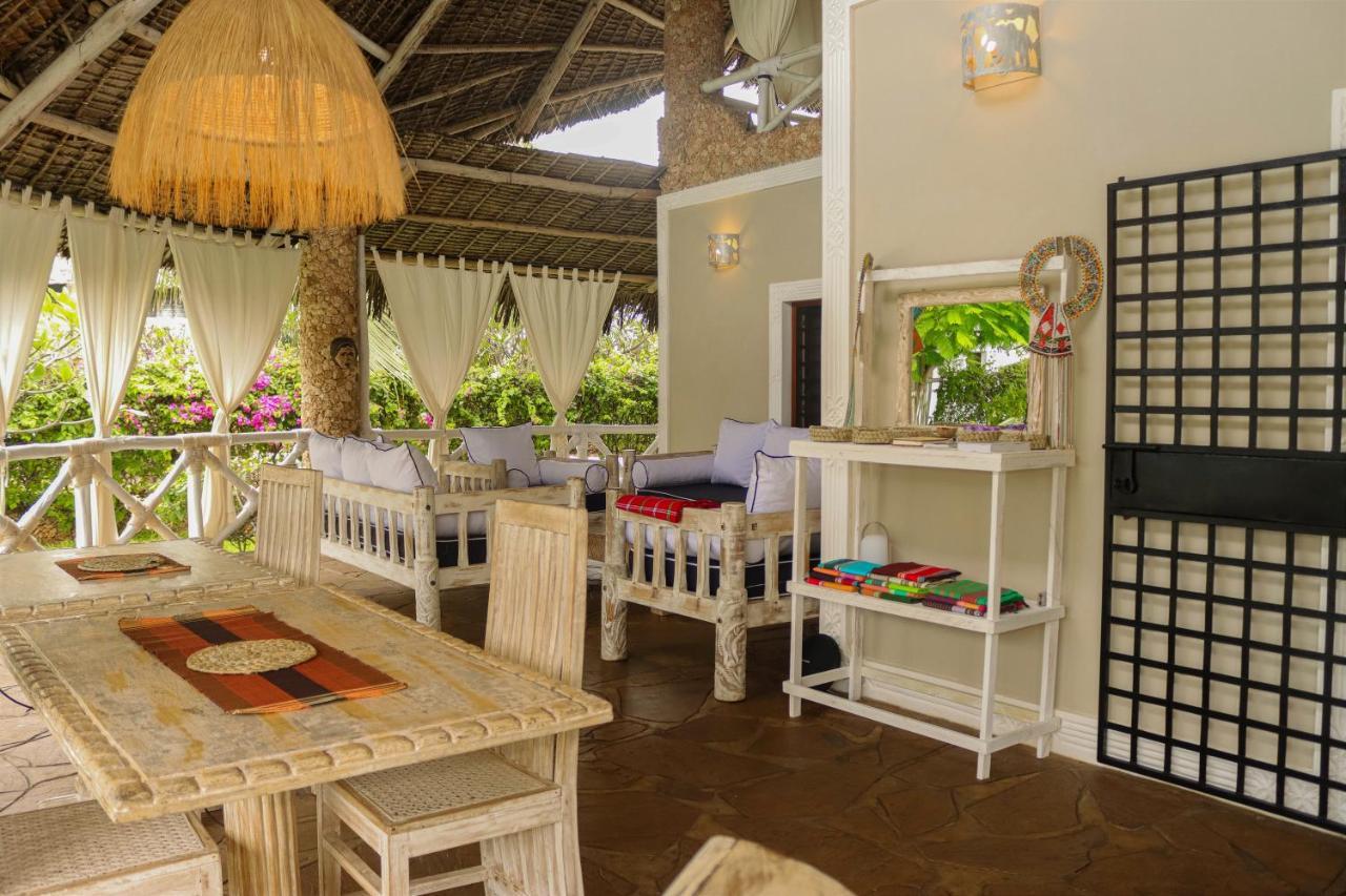 Nyumba Ya Afrika Bed & Breakfast Watamu Exterior photo