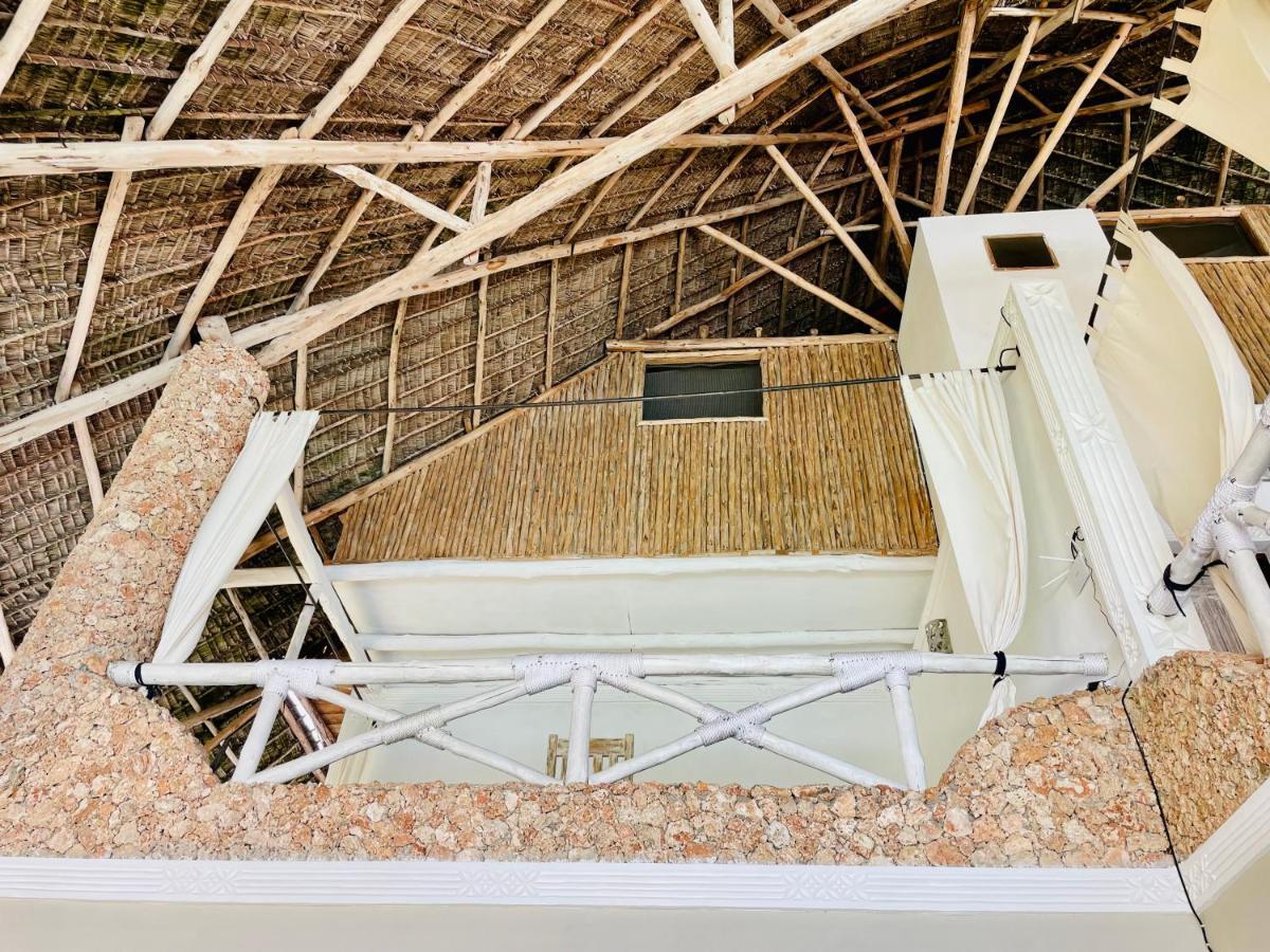 Nyumba Ya Afrika Bed & Breakfast Watamu Exterior photo