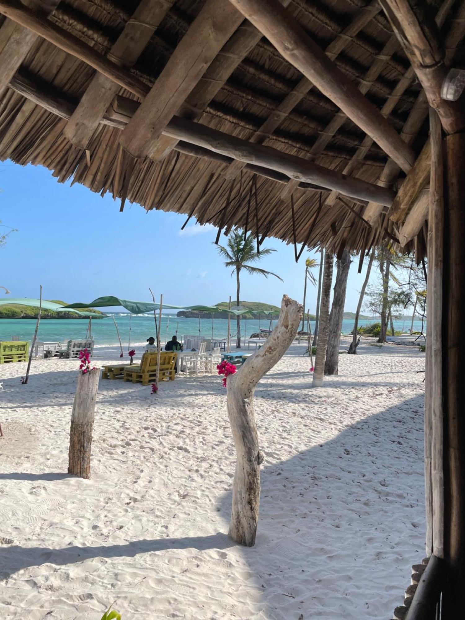 Nyumba Ya Afrika Bed & Breakfast Watamu Exterior photo