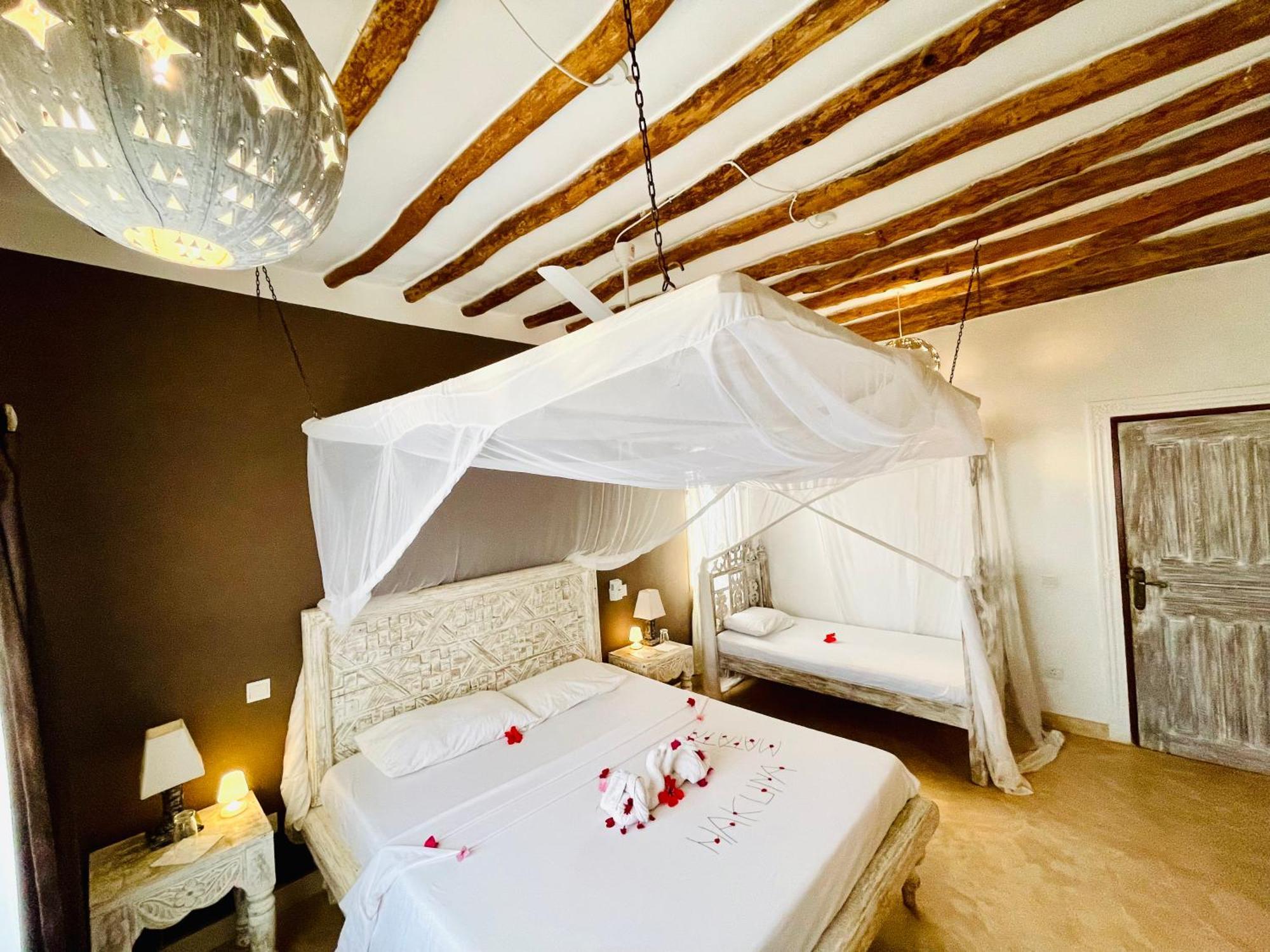 Nyumba Ya Afrika Bed & Breakfast Watamu Exterior photo